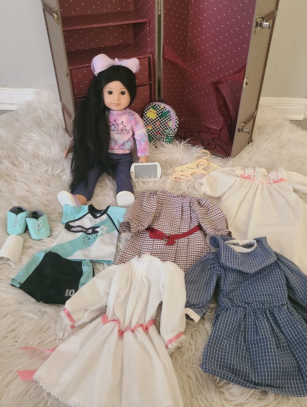 American Girl Samantha's Steamer Trunk With Doll- Great Vintage Condition